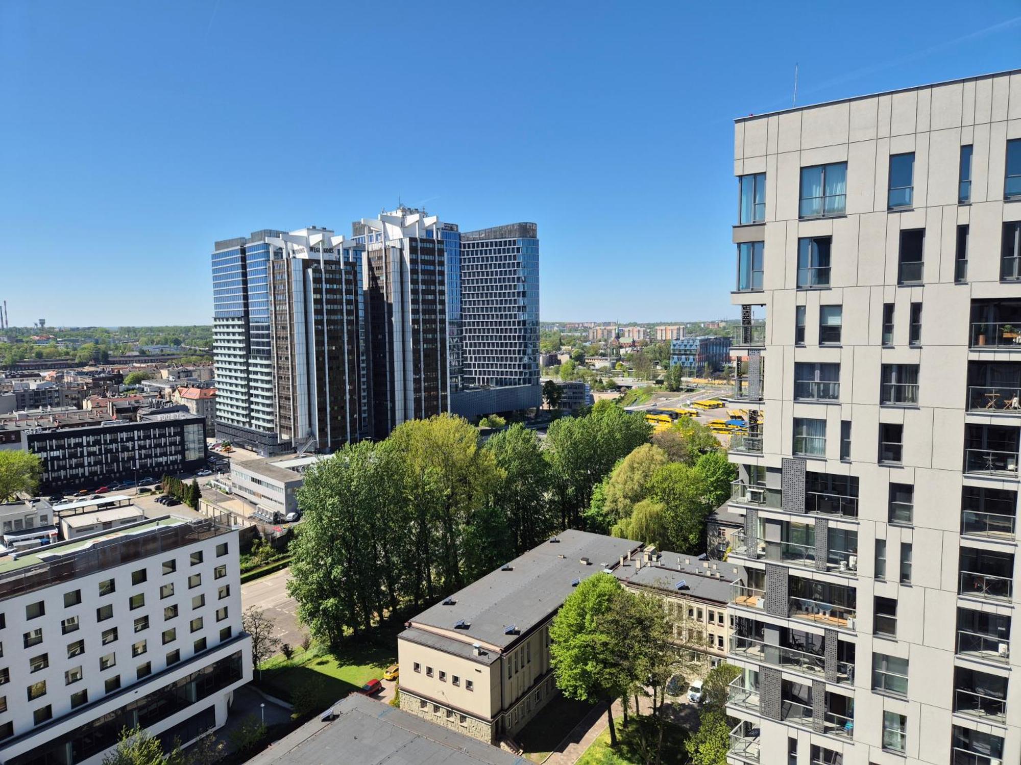 15 Pietro Sokolska 30 Towers Apartments - New- Lux- Parking- Sauna- Gym- And Good View From 15Th Floor Katowice Luaran gambar